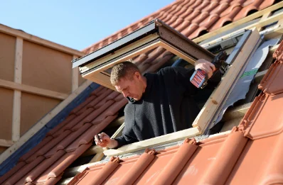 Pose de fenêtres de toit Velux à Sans-Vallois